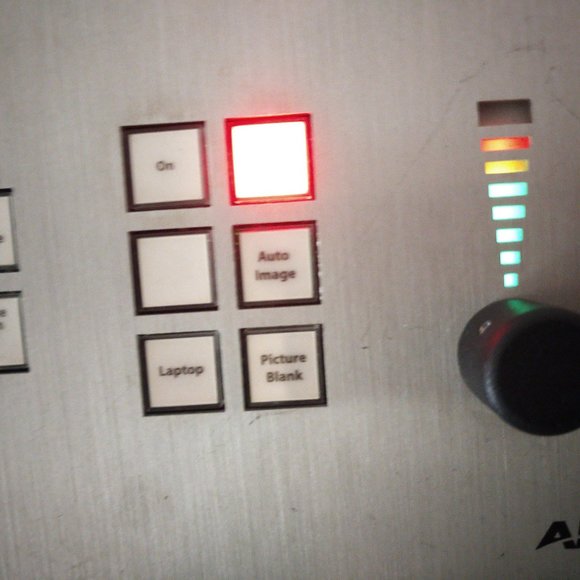 AMX FG1302-08-A 8-key control pad - Picture 7 of 8